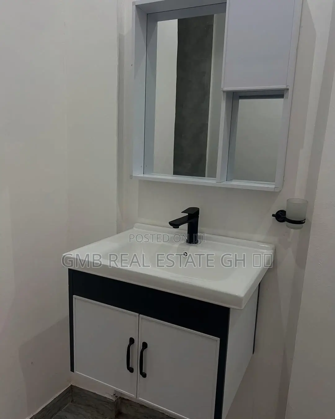 2bdrm House in Ashaley Botwe for sale