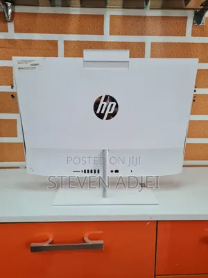 Desktop Computer HP Pavilion 24 8GB AMD Ryzen 5 SSD 512GB