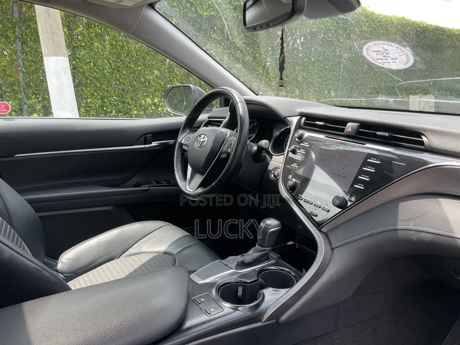 Toyota Camry SE FWD 2020 Black