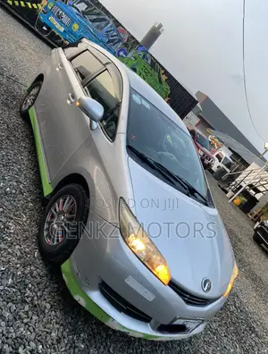 Toyota Wish 2014 Silver