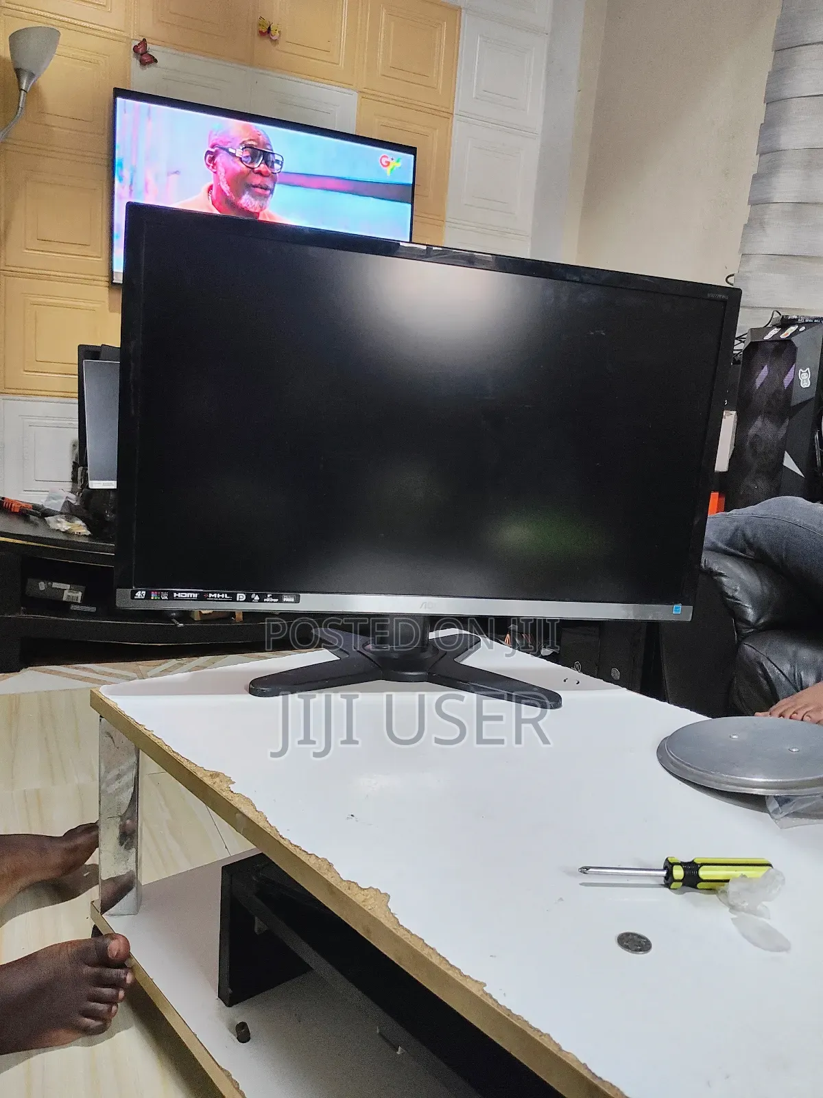 32inchs Aoc Uhd Monitor 60hz Inbuilt Speakers