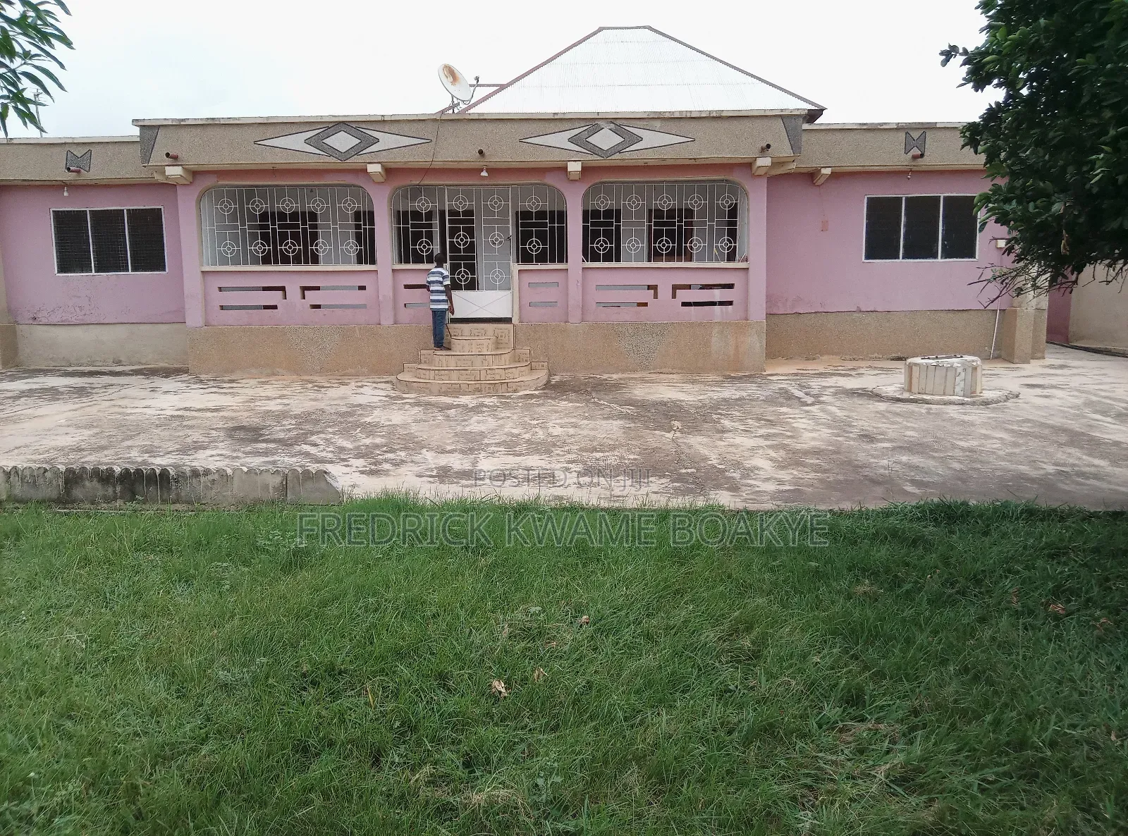 6bdrm House in Brother K Estate, Kumasi Metropolitan for sale
