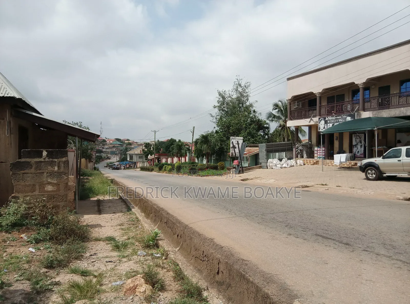 6bdrm House in Brother K Estate, Kumasi Metropolitan for sale