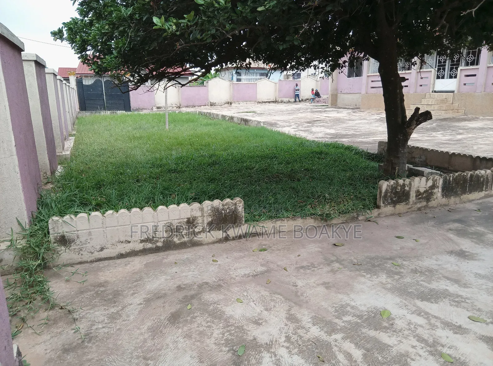 6bdrm House in Brother K Estate, Kumasi Metropolitan for sale