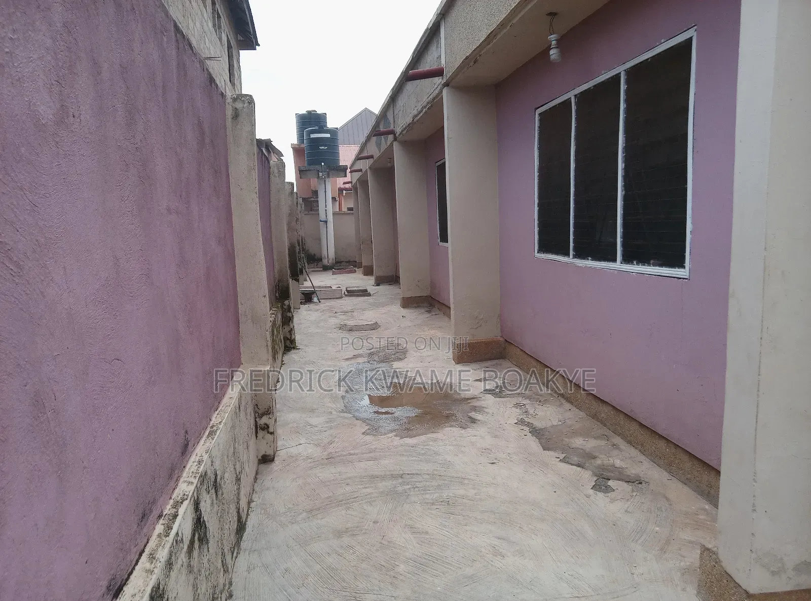 6bdrm House in Brother K Estate, Kumasi Metropolitan for sale