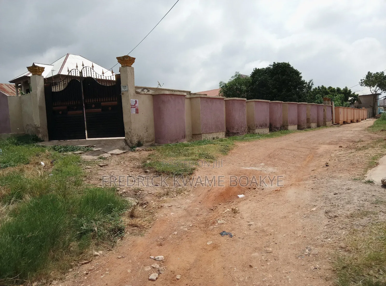 6bdrm House in Brother K Estate, Kumasi Metropolitan for sale