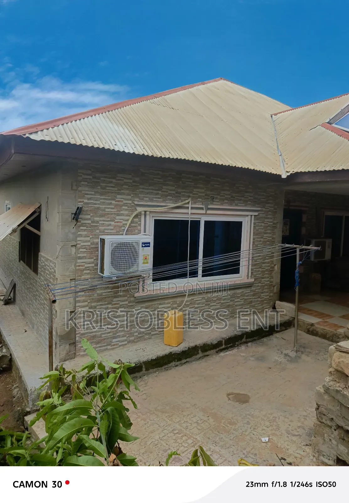 5bdrm House in Obey Francis, Atwima Nwabiagya for sale