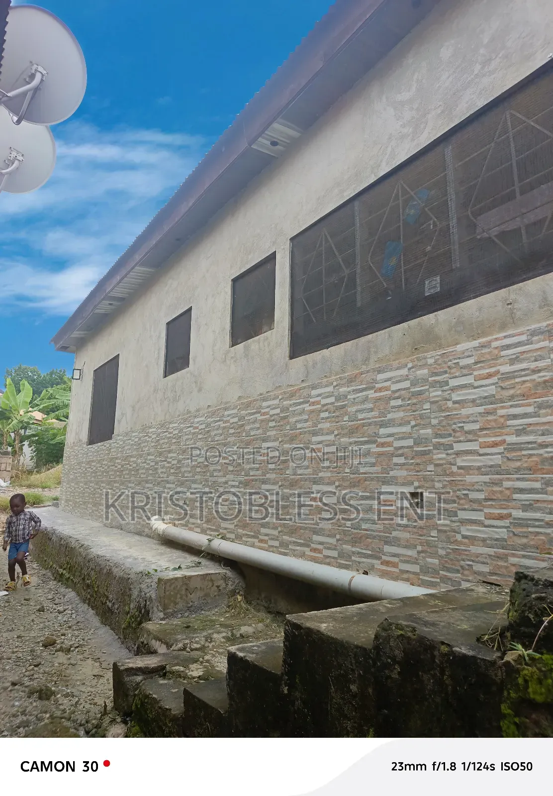 5bdrm House in Obey Francis, Atwima Nwabiagya for sale