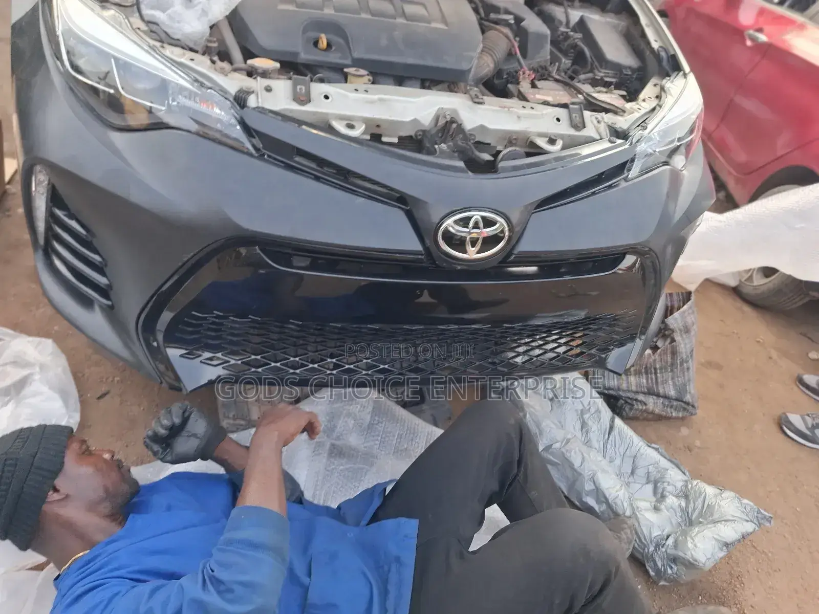 Front Bumper Corolla 2017 Se