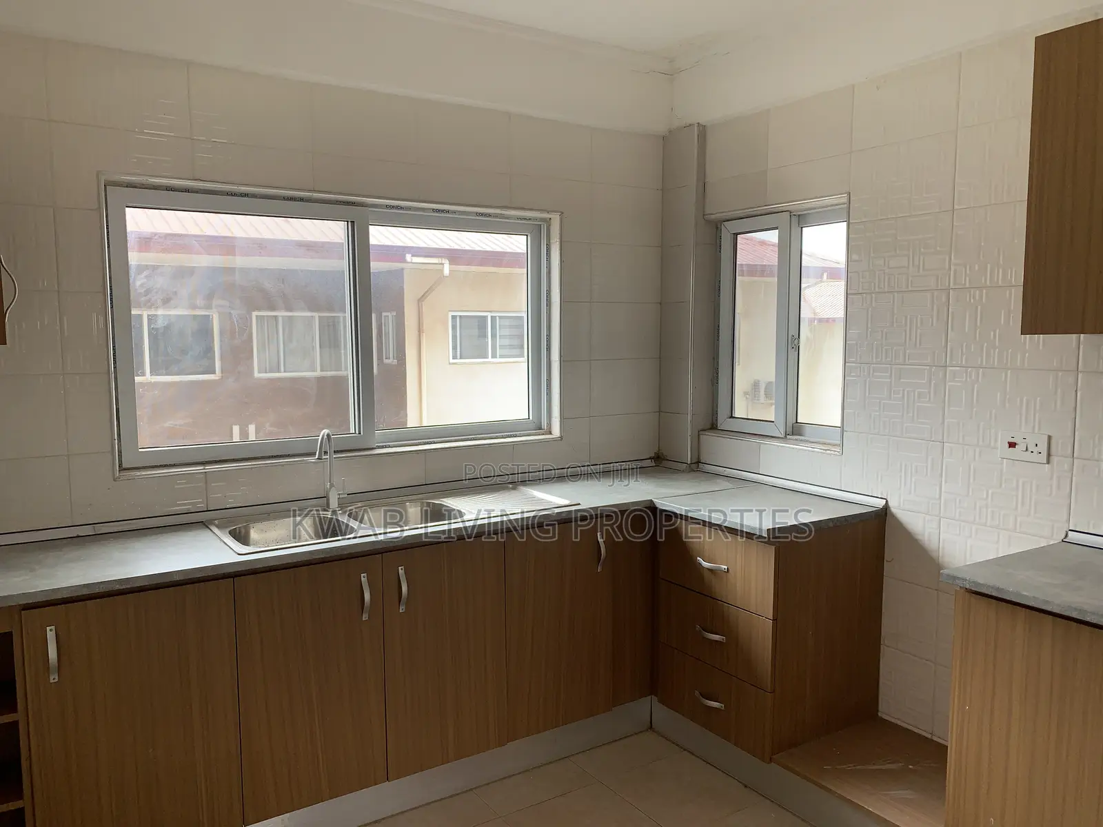 3bdrm Apartment in Frafraha for rent