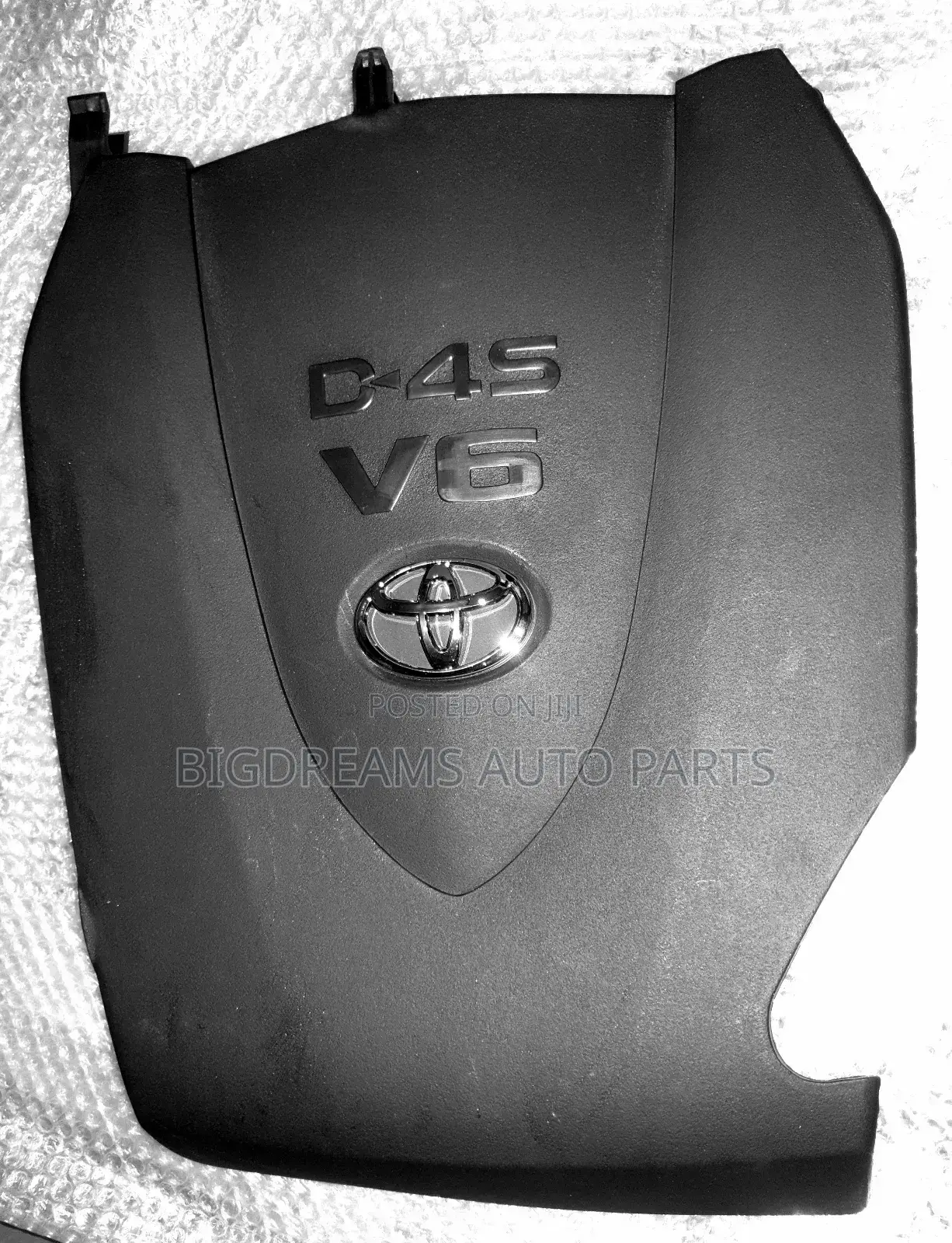 Toyota Tacoma 16-24 Top Engine Cover.