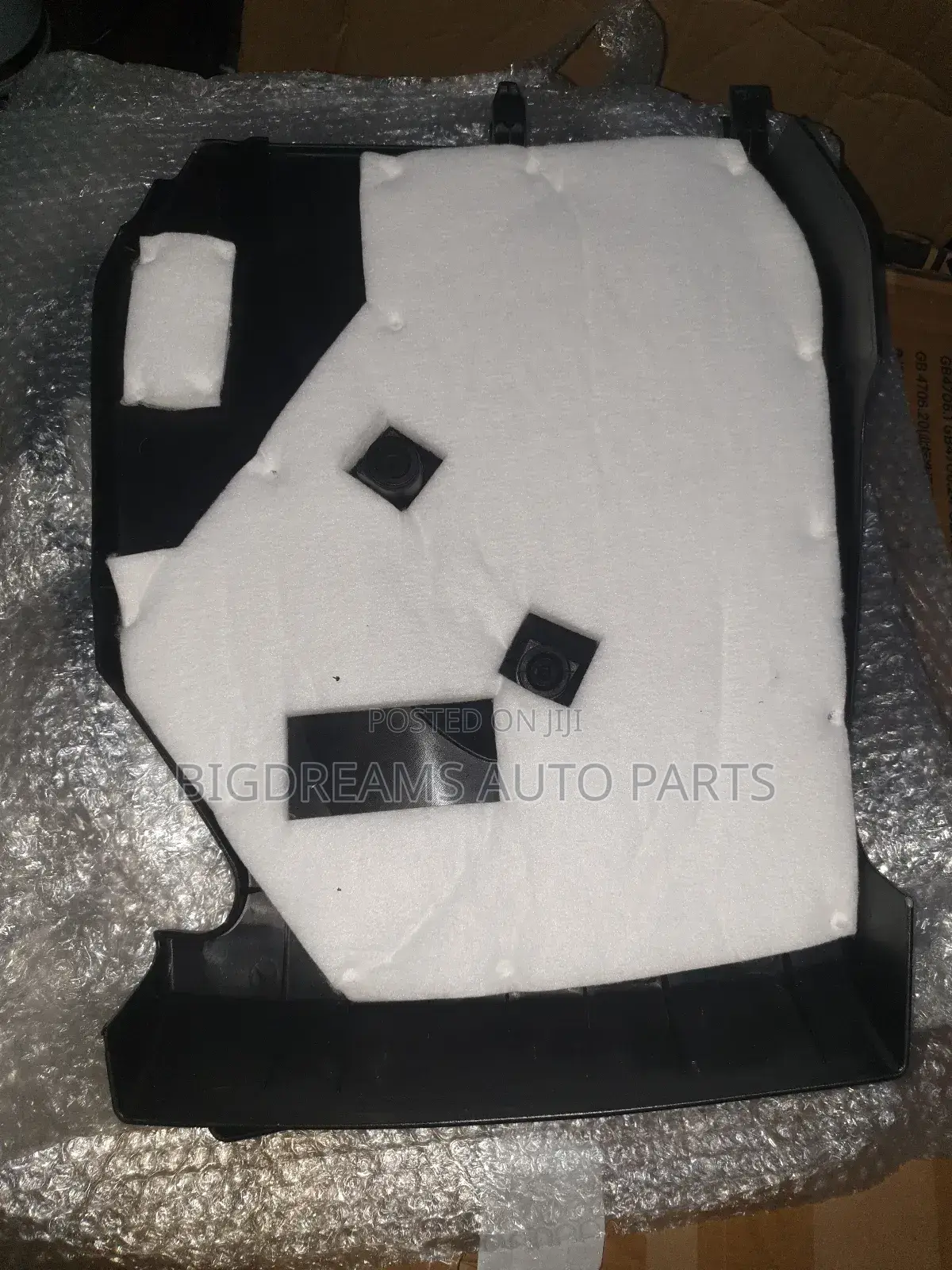 Toyota Tacoma 16-24 Top Engine Cover.