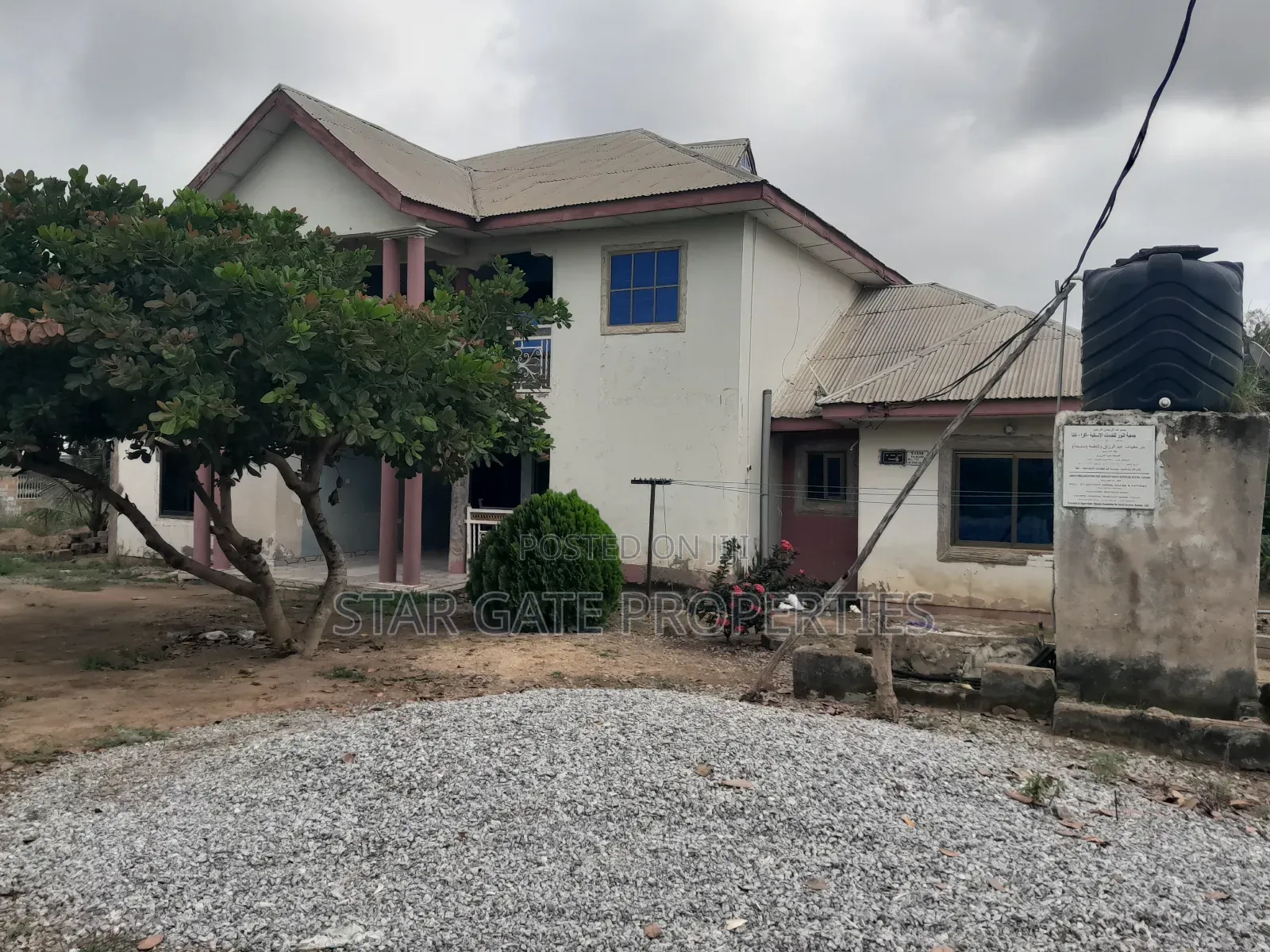 6bdrm House in Mampongteng Heman., Kumasi Metropolitan for sale