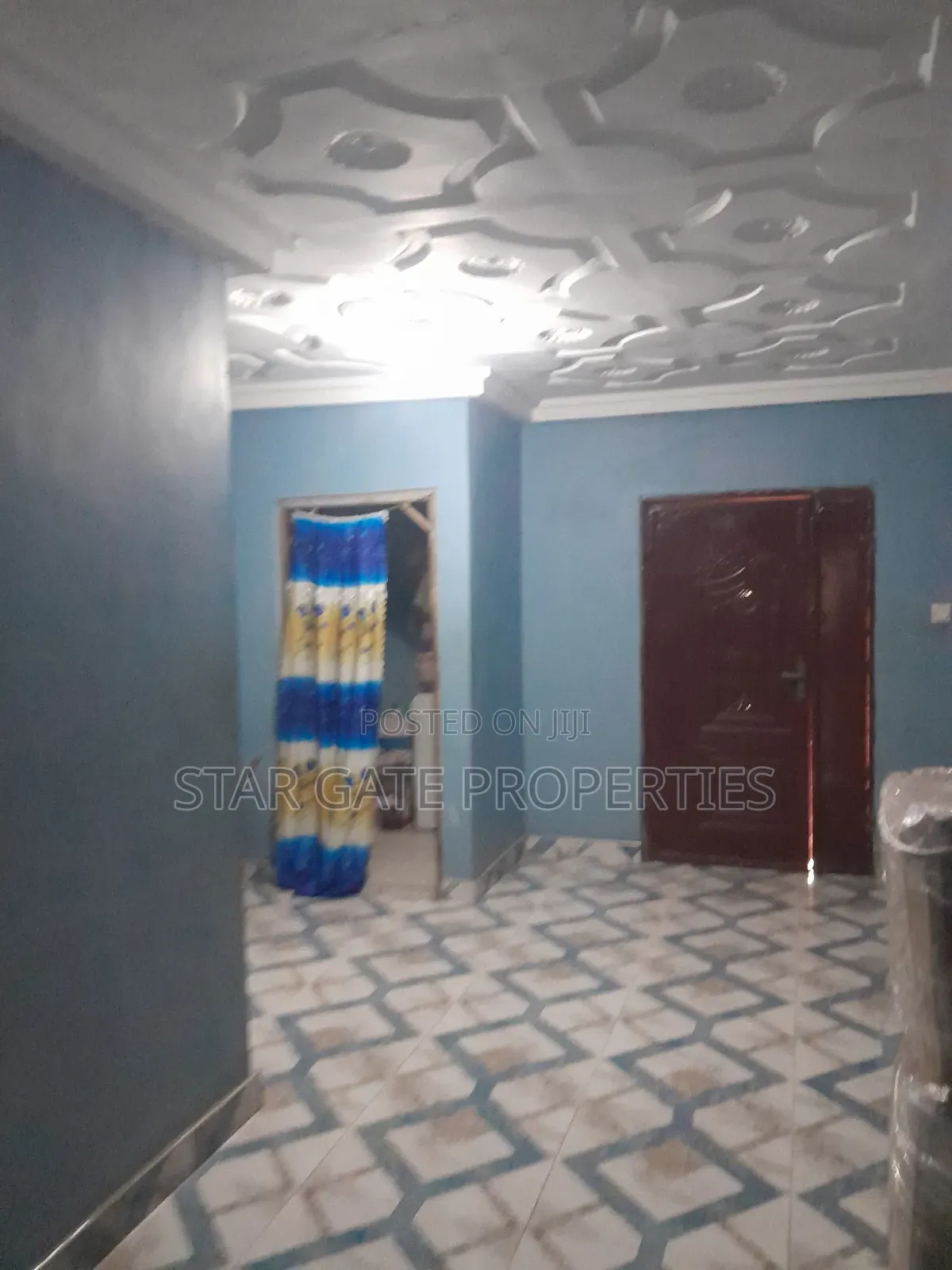 6bdrm House in Mampongteng Heman., Kumasi Metropolitan for sale