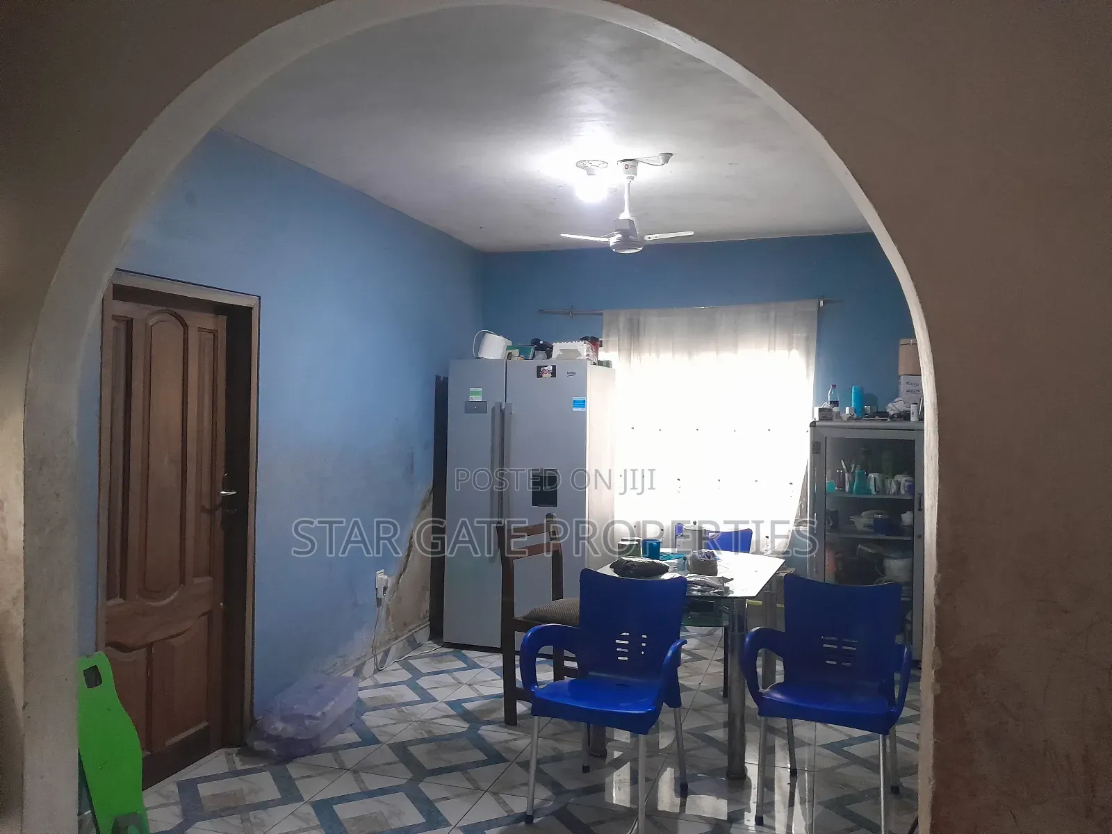 6bdrm House in Mampongteng Heman., Kumasi Metropolitan for sale