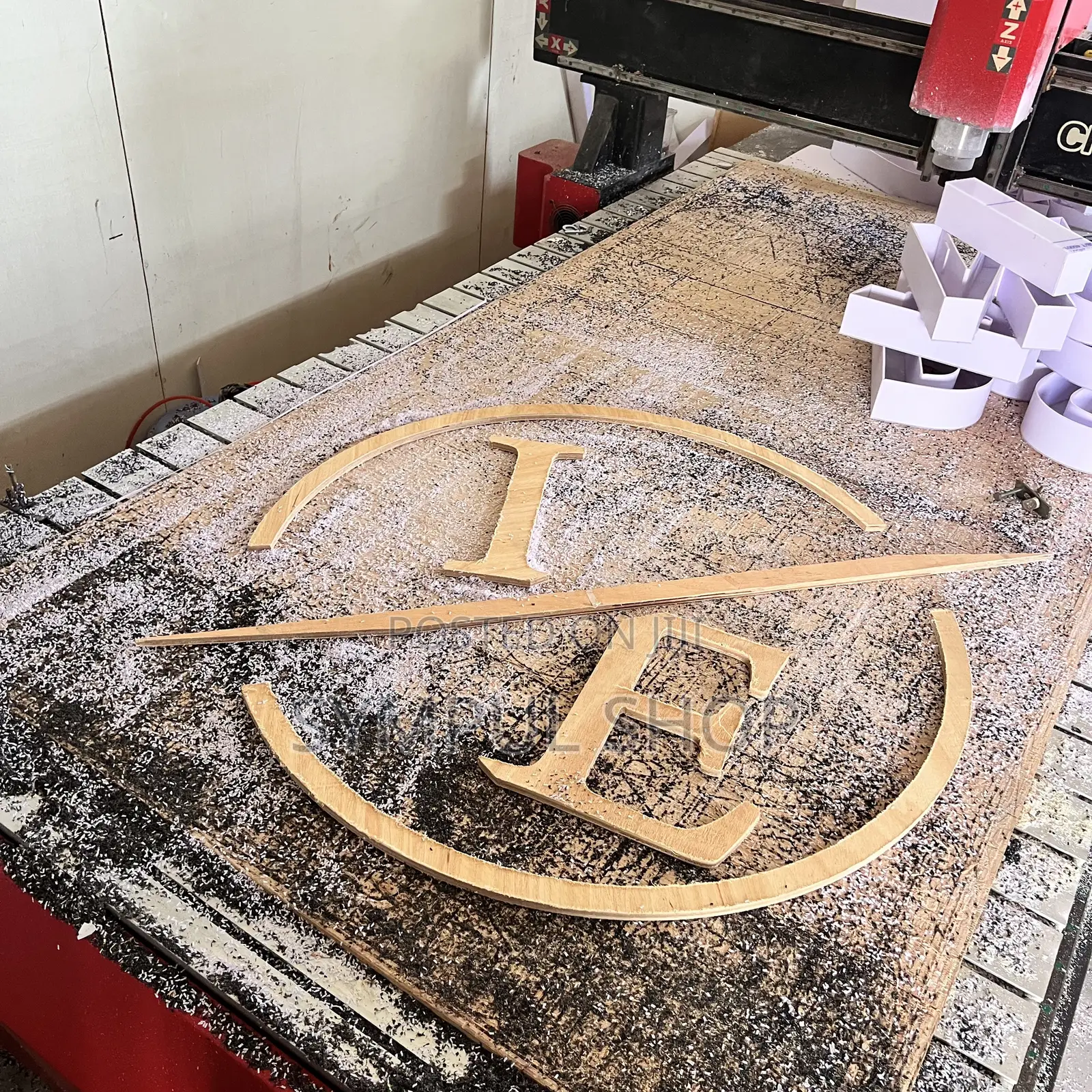 Wood Wedding Cut