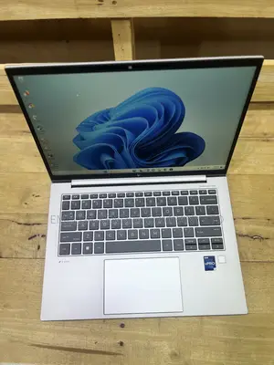 Laptop HP ZBook Firefly G8 16GB Intel Core i5 SSD 512GB
