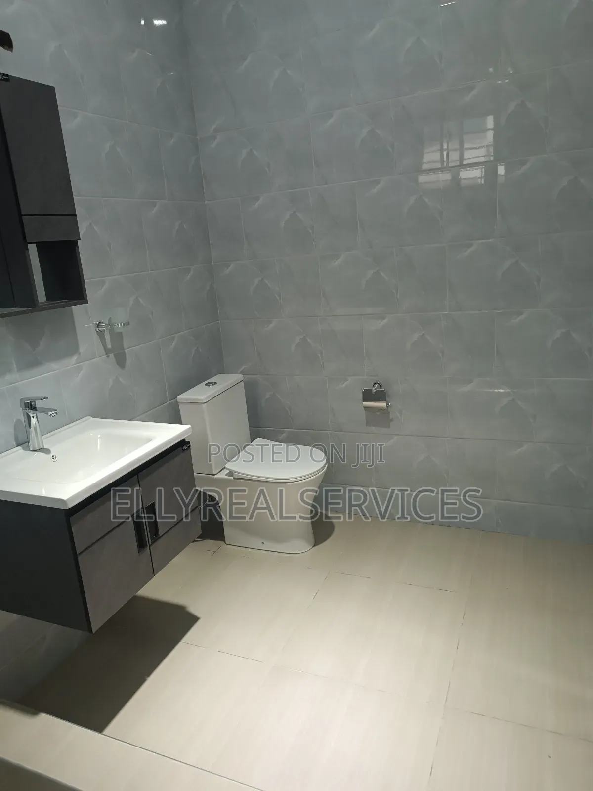 3bdrm House in Ellyrealservices, Ashaley Botwe for rent