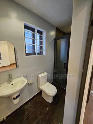 2bdrm Duplex in Xcellence Properties, School Junction for rent