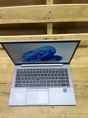 Laptop HP ZBook Firefly G8 16GB Intel Core I5 SSD 256GB