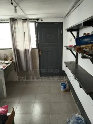 1bdrm House in Dansoman Exhibition for rent