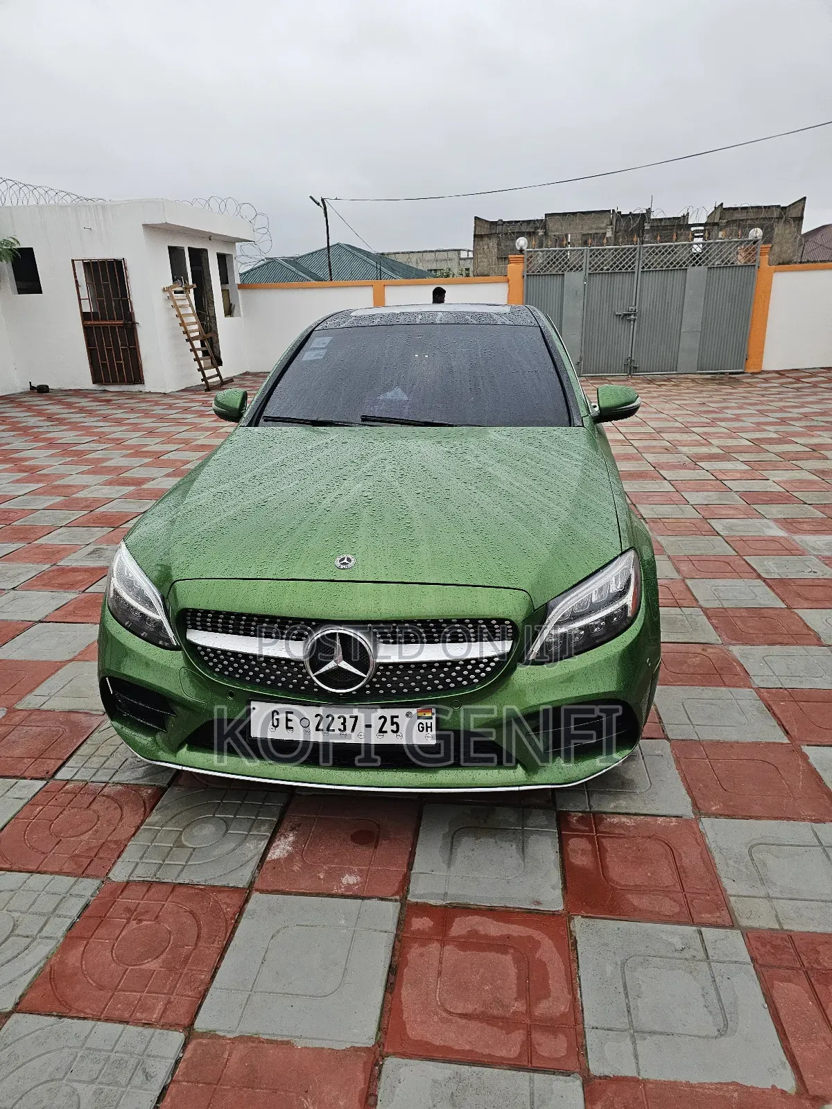 Mercedes-Benz C300 2020 Green