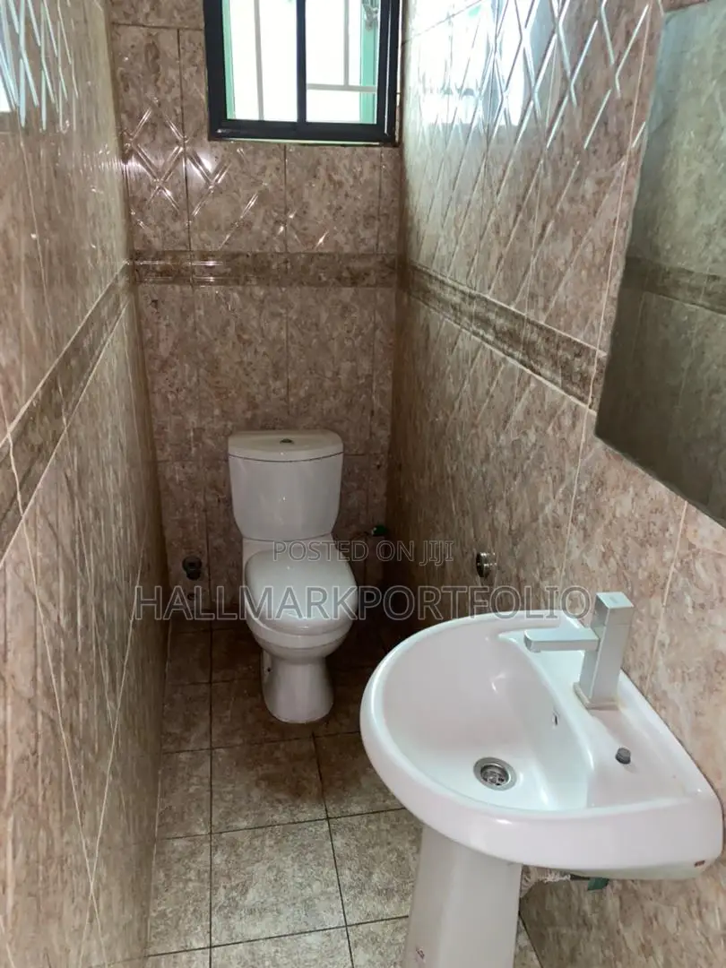 3bdrm Apartment in Upsa Area, East Legon for rent