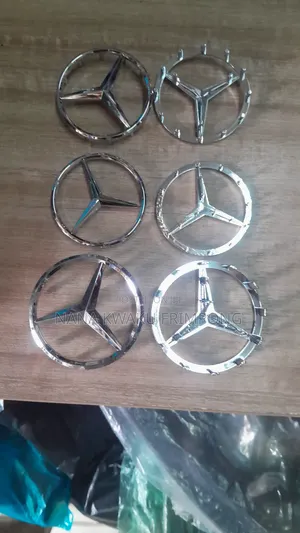 Mercedes-benz Steering Wheel Crown Available