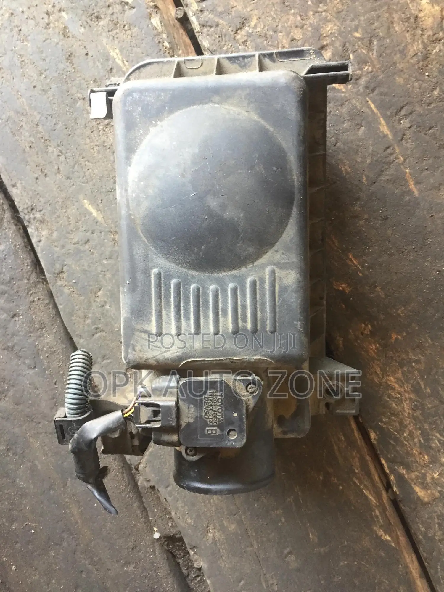 Toyota Corolla/ Matrix/ Vibe 2003-2008 Air Cleaner Box