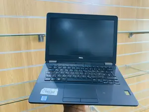 Laptop Dell Latitude 12 E7270 8GB Intel Core i5 SSD 256GB