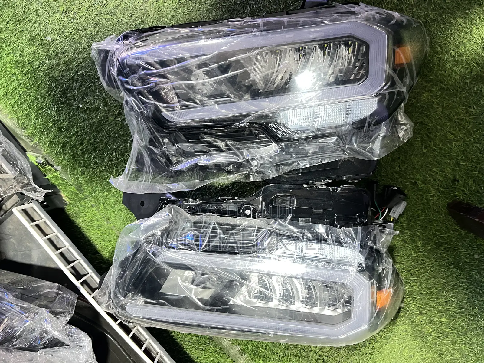 Toyota Tacoma 2016 Spec Headlight
