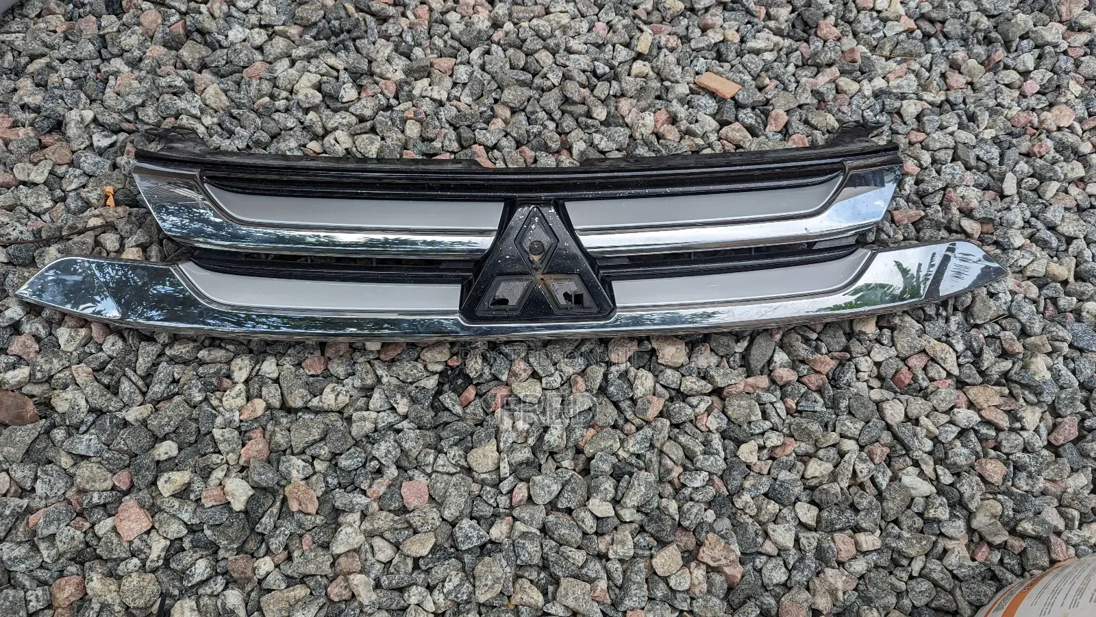 Mitsubishi Outlander Front Bumper Grill