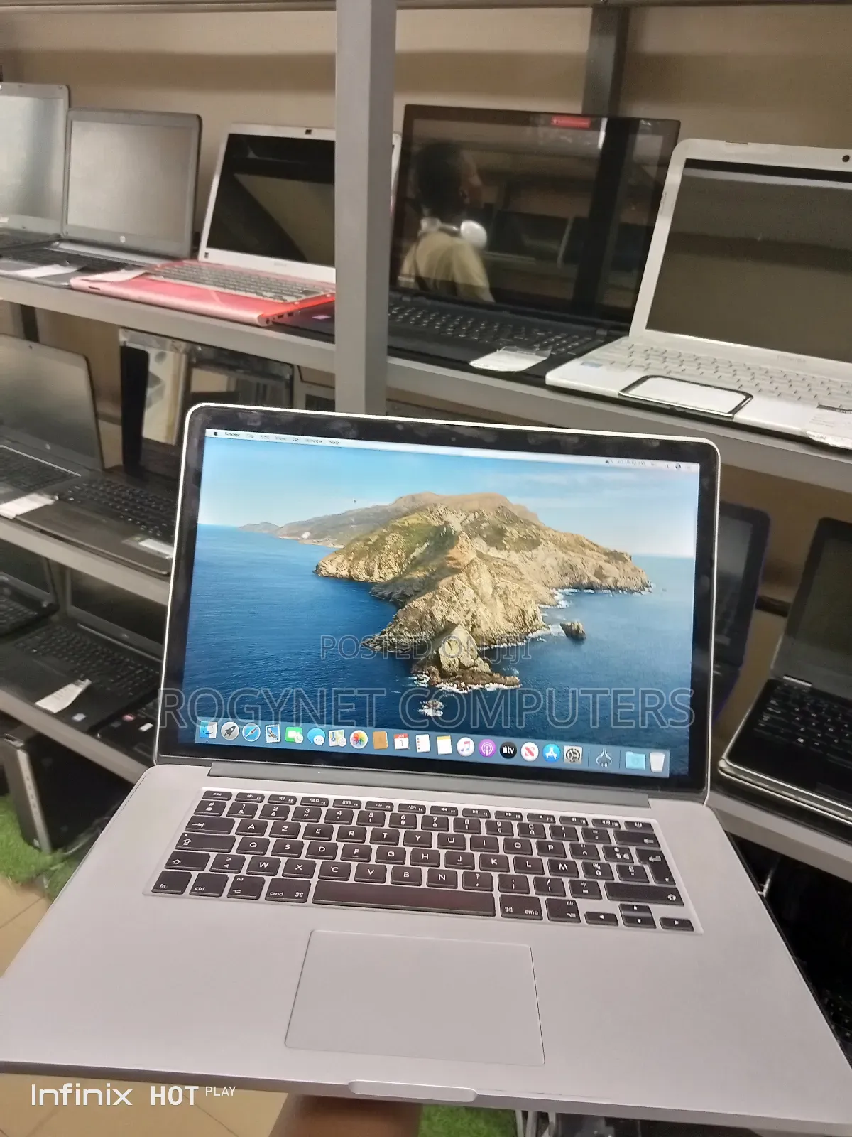 Laptop Apple MacBook Pro 2015 8GB Intel Core i7 SSD 256GB