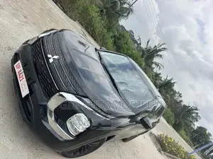 Mitsubishi Outlander 2024 Black