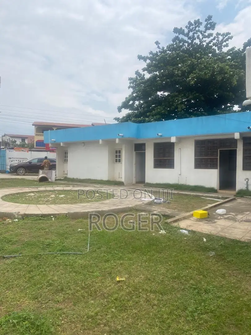 12 Bedroom House for Rent at Achimota ( Dome)