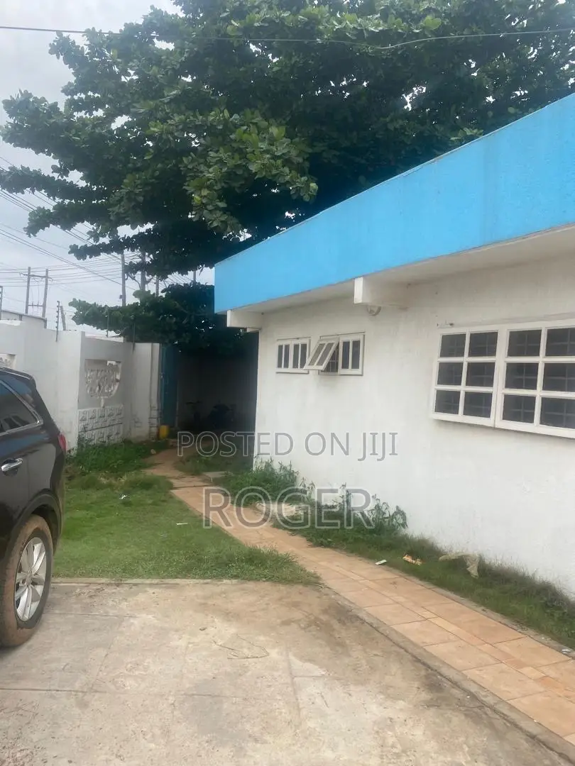 12 Bedroom House for Rent at Achimota ( Dome)