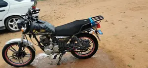 Royal Motorcycle 2020 Black