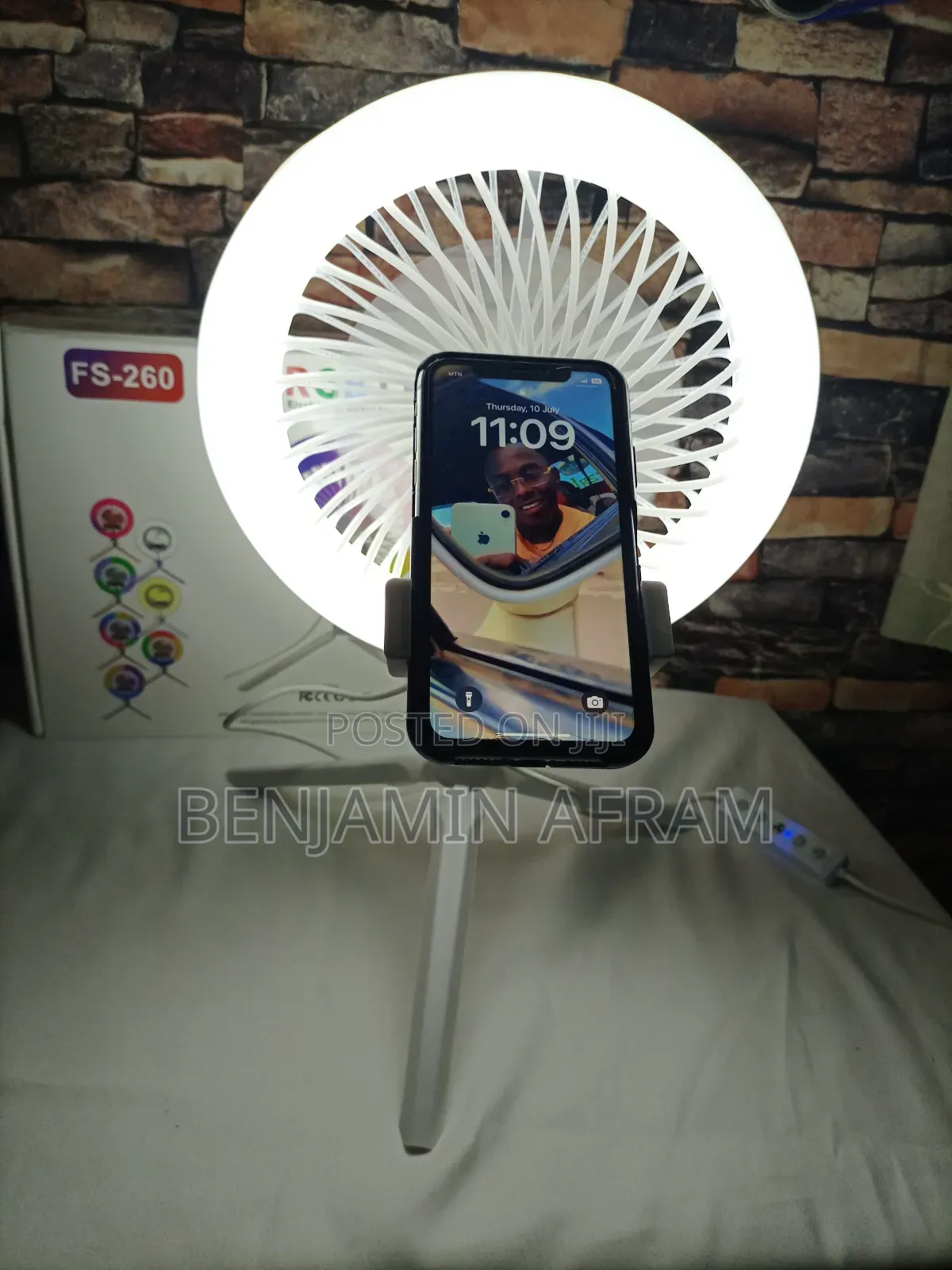 Light Wave Fan
