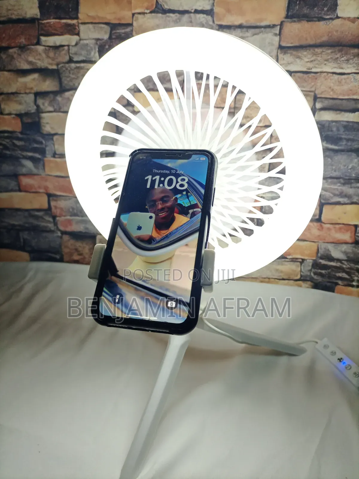 Light Wave Fan