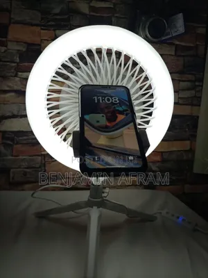 Air Cast Pro Content Making Light