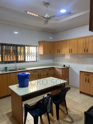 6bdrm House in Dr Roko, Accra Metropolitan for sale