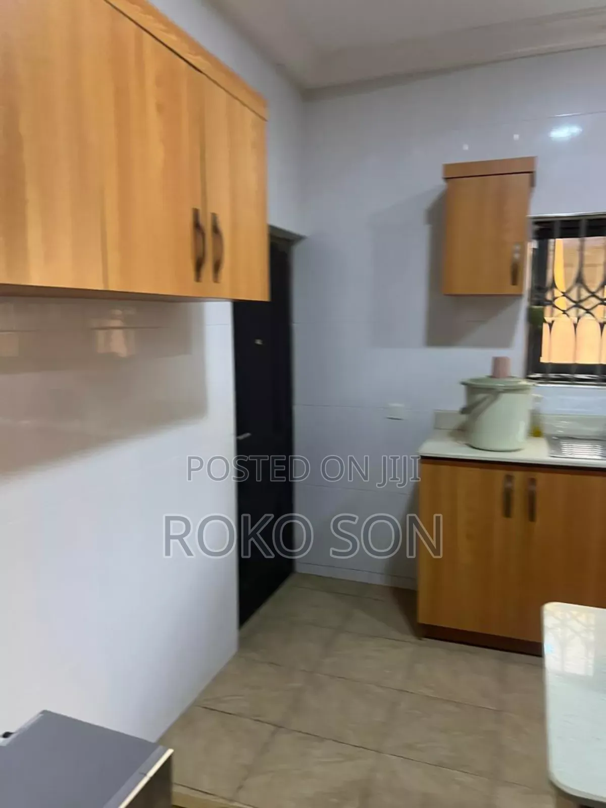 6bdrm House in Dr Roko, Accra Metropolitan for sale