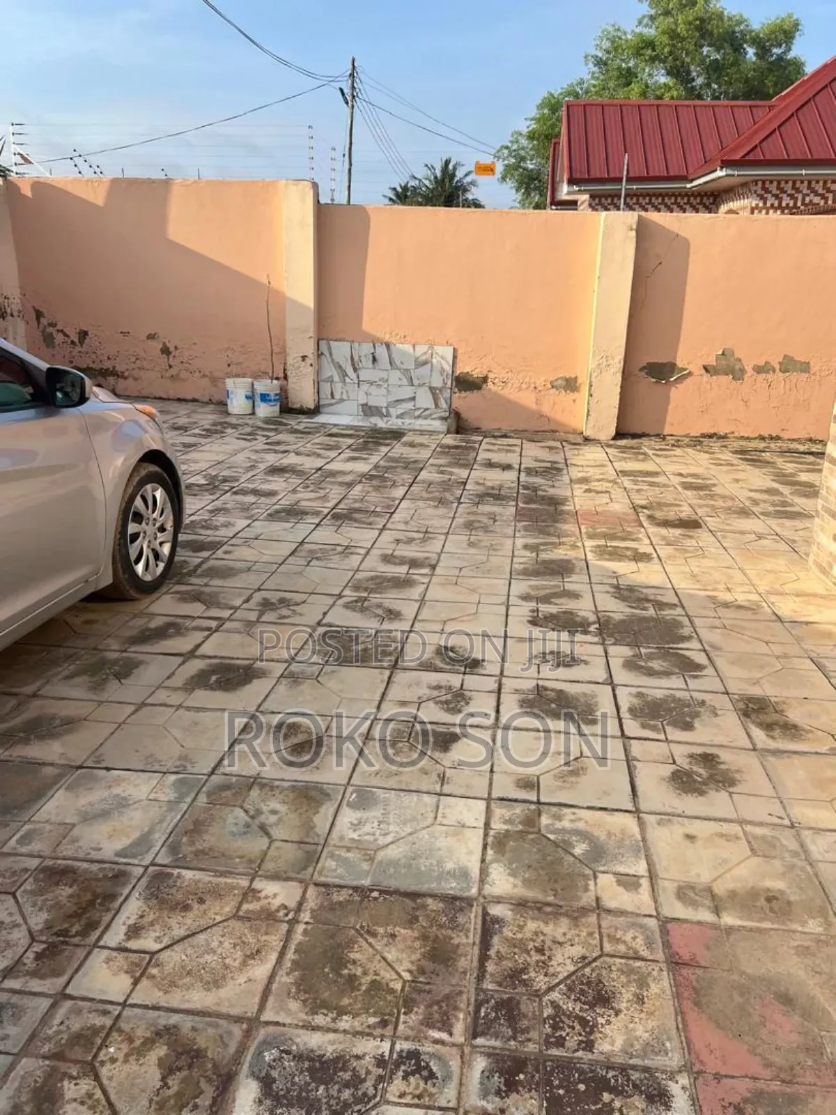 6bdrm House in Dr Roko, Accra Metropolitan for sale