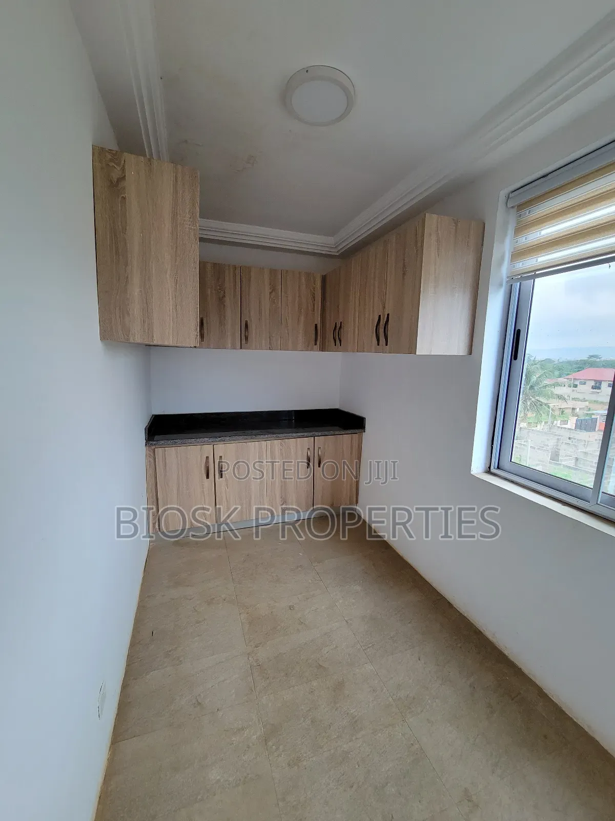 3bdrm Apartment in Biosk Properties, Oyibi for rent