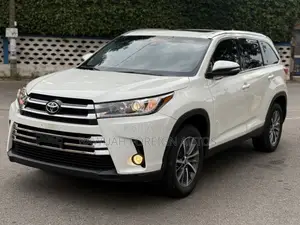 Photo - Toyota Highlander XLE 2019 Gray
