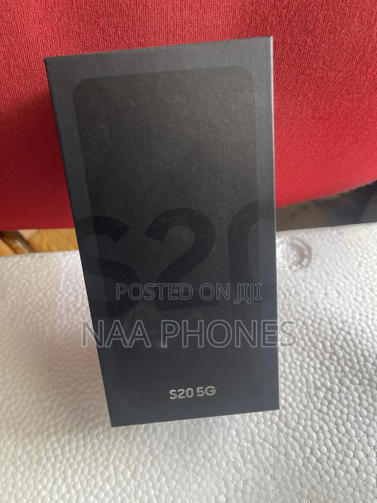 New Samsung Galaxy S20 128 GB Gray