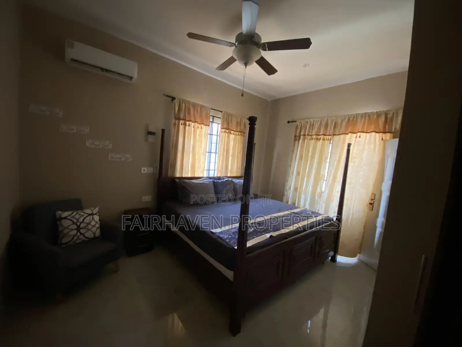 Fully Furnished 3 Bedrooms Apartments (Short or Long Stays)
