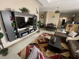 Fully Furnished 3 Bedrooms Apartments (Short or Long Stays)