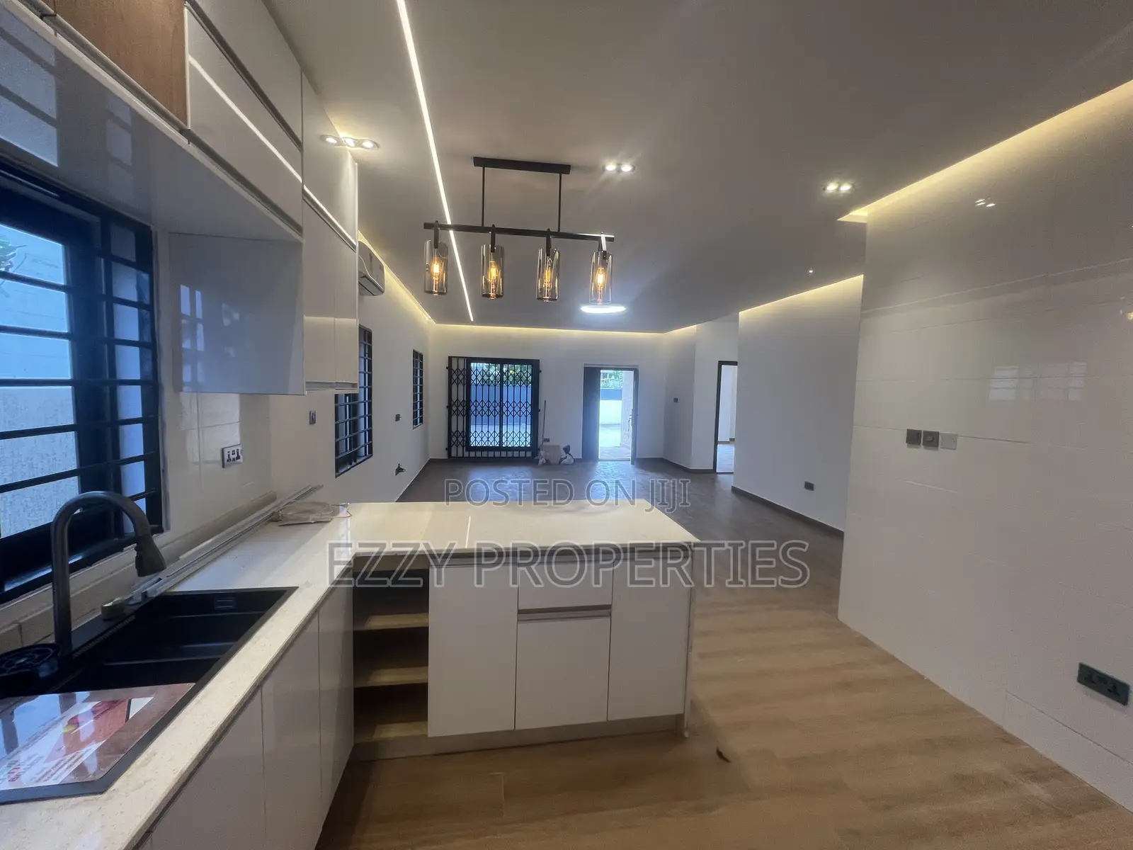 3bdrm Bungalow in East Legon Hills for sale