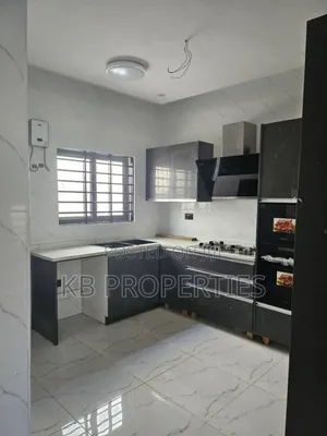 3bdrm House in Kb Properties, Spintex for rent